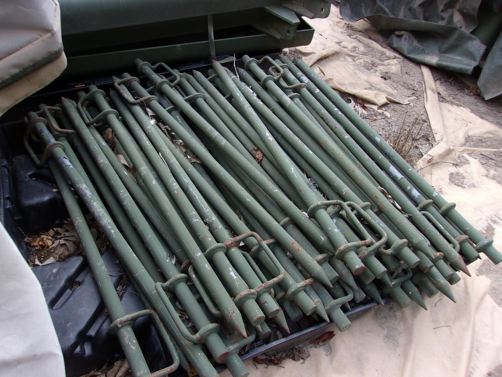 ONE.....MILITARY SURPLUS TENT STAKE ANCHOR PIN CANOPY SUPPORT TIE DOWN 42"' ARMY eBay