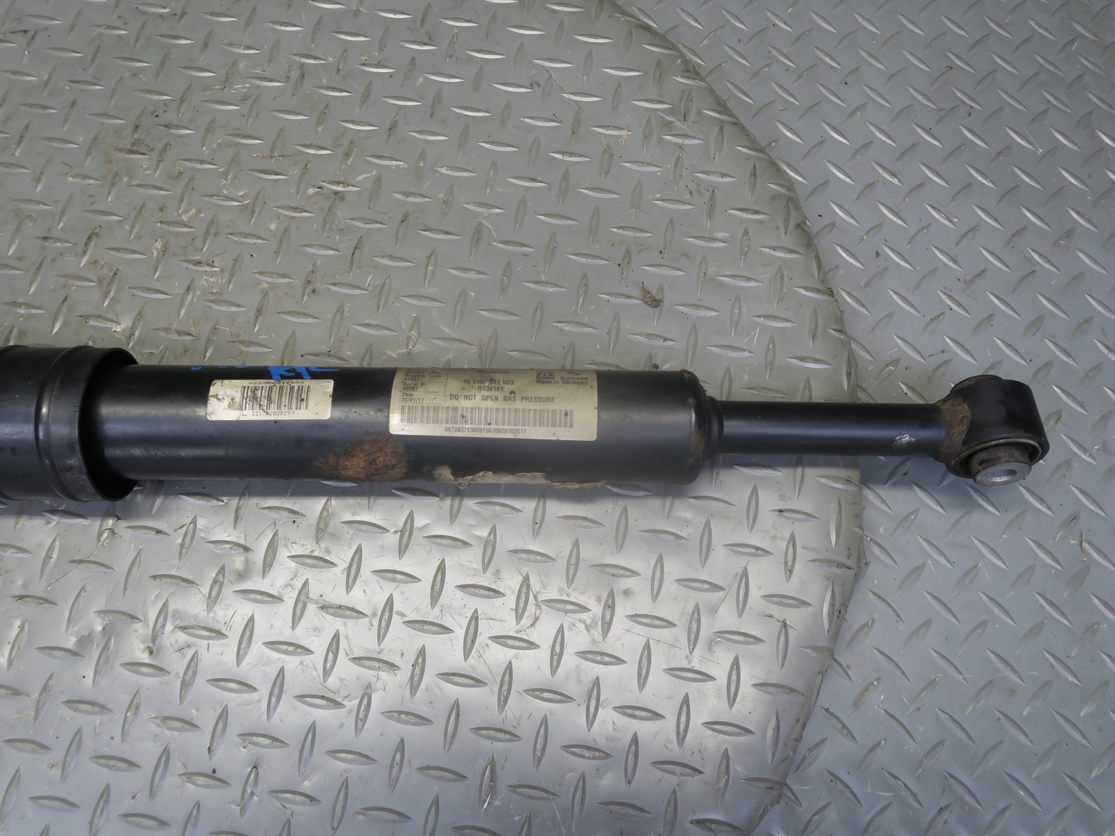 2017-2020 MASERATI LEVANTE M161 AWD REAR RIGHT AIR STRUT SHOCK ABSORBER