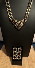 Gorgeous, Chunky Gold Tone, Necklace, And Earring Set