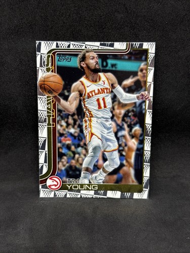 2025-26 Topps Trae Young #61 Season Tip Off Atlanta Hawks - Bild 1 von 2