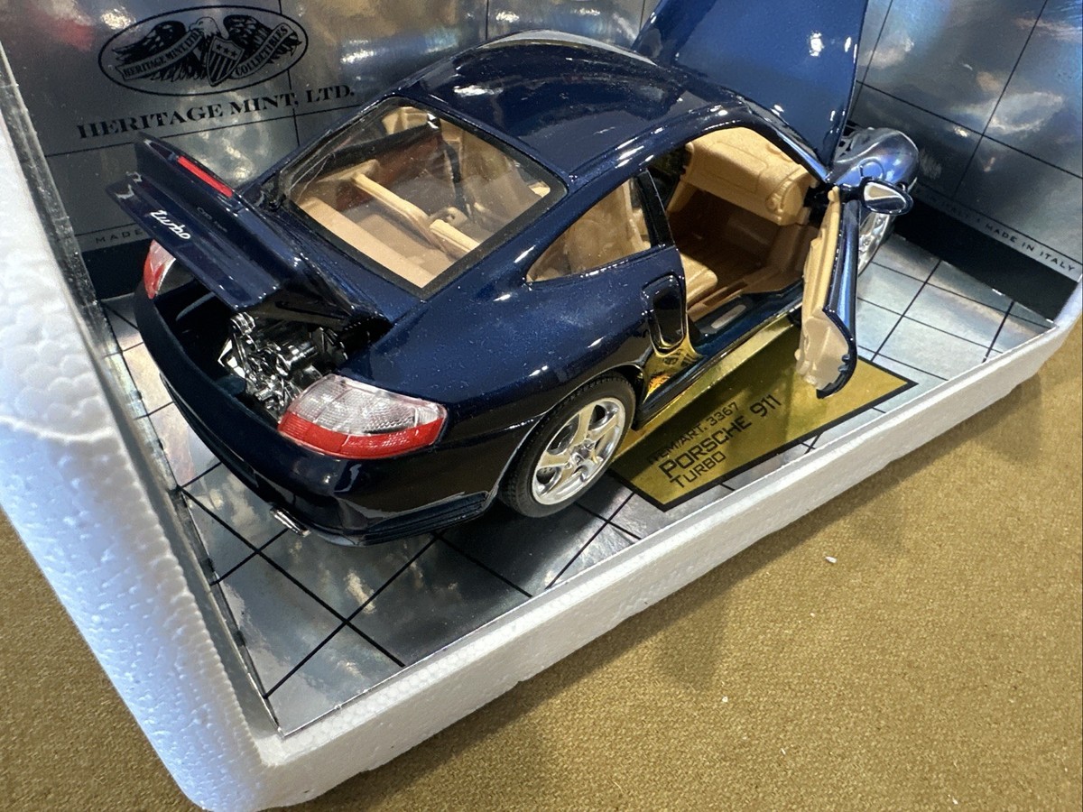 PORSCHE 911 996 997 TURBO BLACK 1:18 NEW IN BOX Burago Heritage