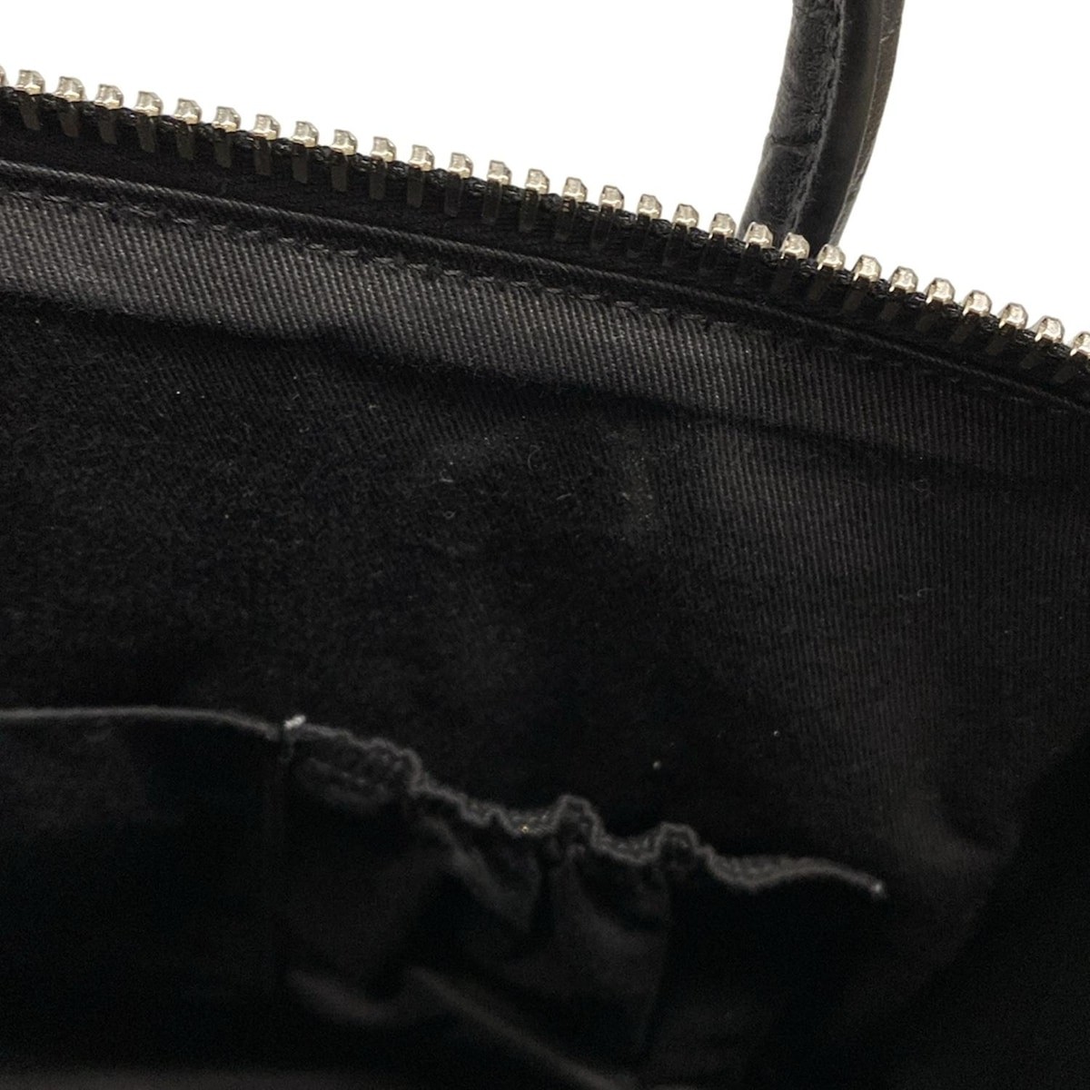 GIVENCHY Antigona Medium - Black Leather Shoulder Bag thumbnail 13