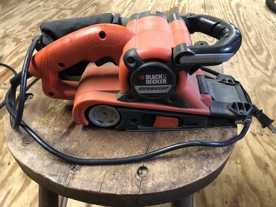 BLACK & DECKER DS321 DRAGSTER 3x21 BELT SANDER Corded w/ Dust Bag Used