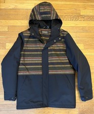 Pendleton Mill Winter Jacket - Navy / Pattern Size Medium