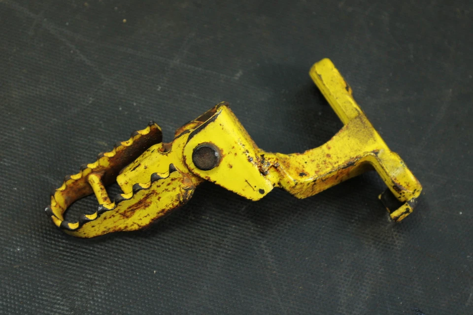 Suzuki Dr250 1990 estriberas OEM con soportes B4429 Foto 2 de 4