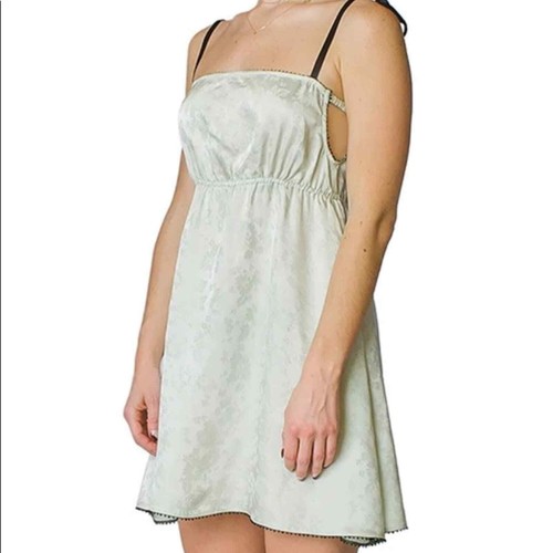 Morgan Lane NWT Hanna Dress Disappearing Daisies - Picture 2 of 11