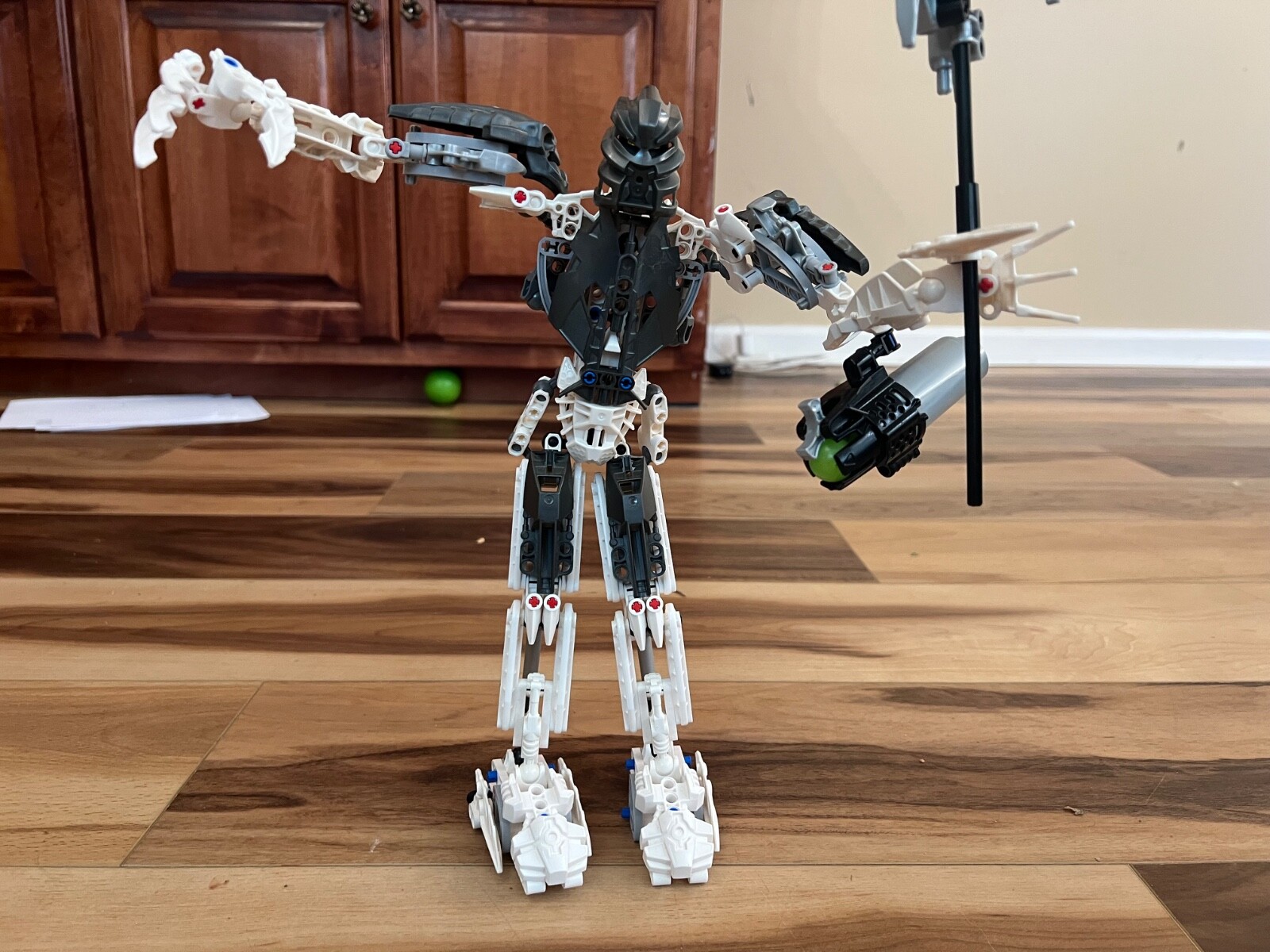 Picture 1 of 1