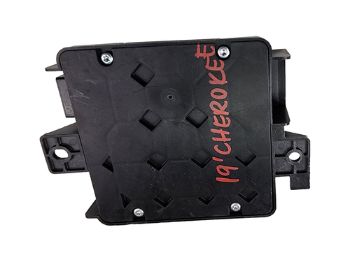 2019 Jeep Cherokee Keyless Entry Control Module 231686-12 OEM - Picture 5 of 12