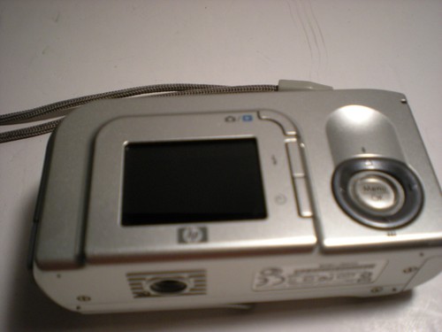 HP Photosmart E217 4.0MP 4x Digital Camera Silver - Picture 6 of 12