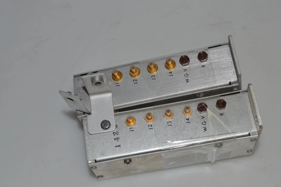 *TC* AMPLIFICADOR BÚFER HEWLETT PACKARD 05061-6030 SERIE A13 916A y 916 (VMH107) Foto 2 de 2