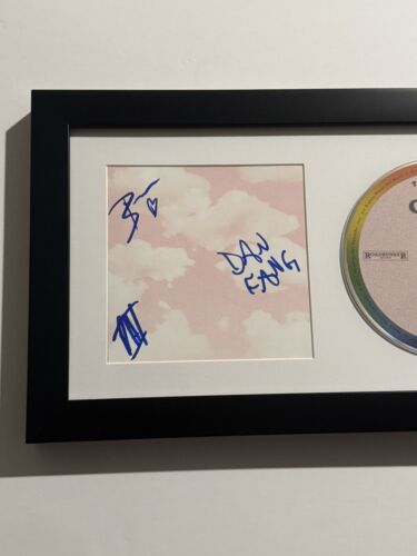 DREHKREUZ BAND SIGNIERT LEUCHTEN AUF CD GERAHMT ROCKBAND SEHR SELTEN COA - Bild 2 von 2