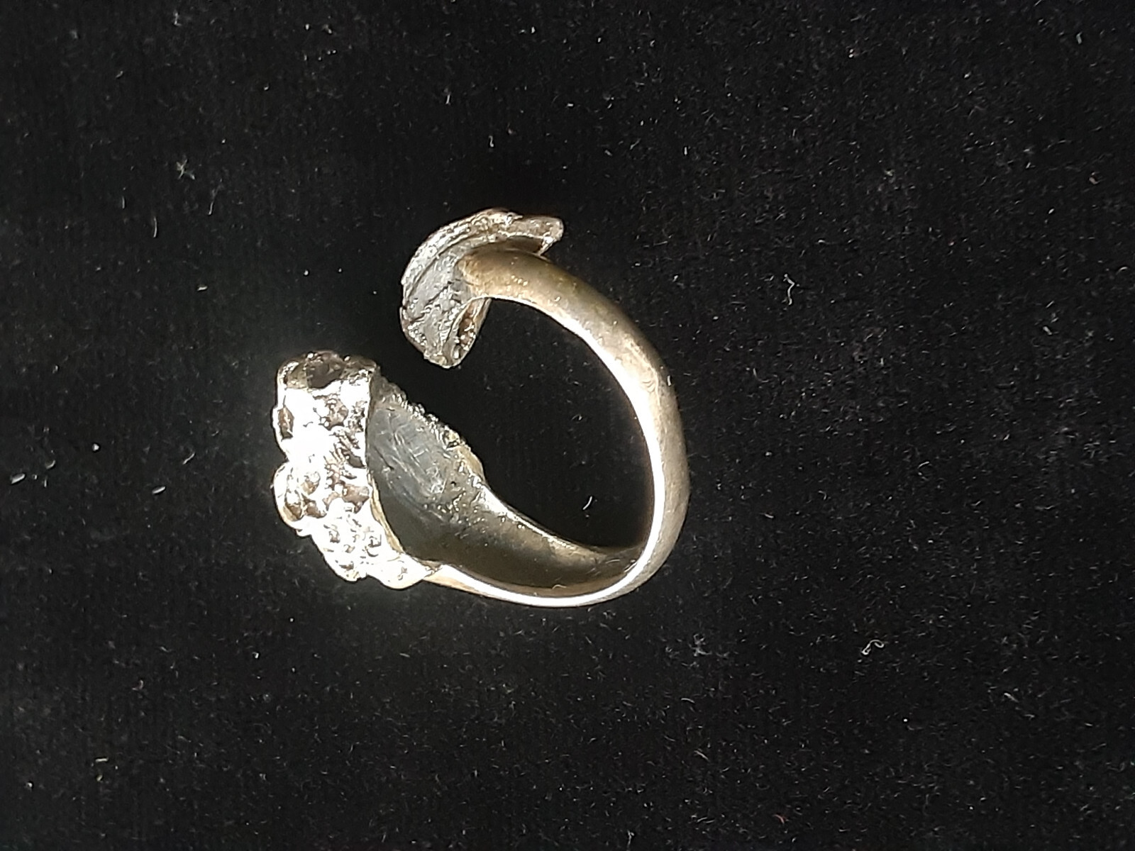 Adjustable stunning silver lion ring - image 6