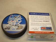 Ryan Getzlaf Signed Ducks Stadium Series Hockey Puck Autographed PSA/DNA COA 1A