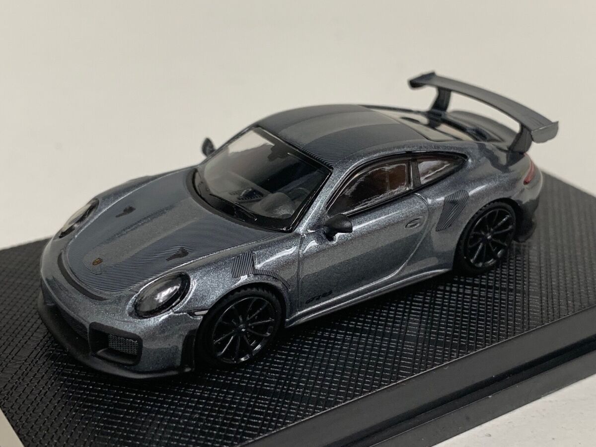 1/64 Porsche 911 GT2 RS 1/64 Porsche 911 GT2 RS