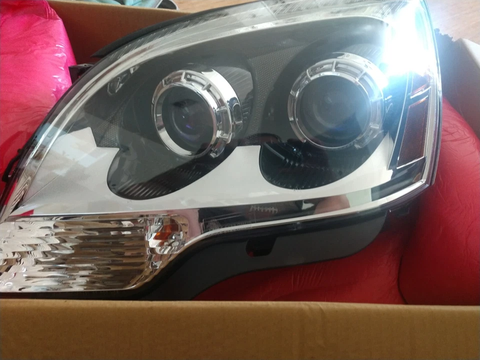 Faros proyectores tipo halógeno de repuesto estilo OE para GMC Acadia 07-12 Foto 3 de 4