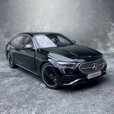 iScale 1/18 Scale Mercedes-Benz E-Klasse E450 W214 Black
