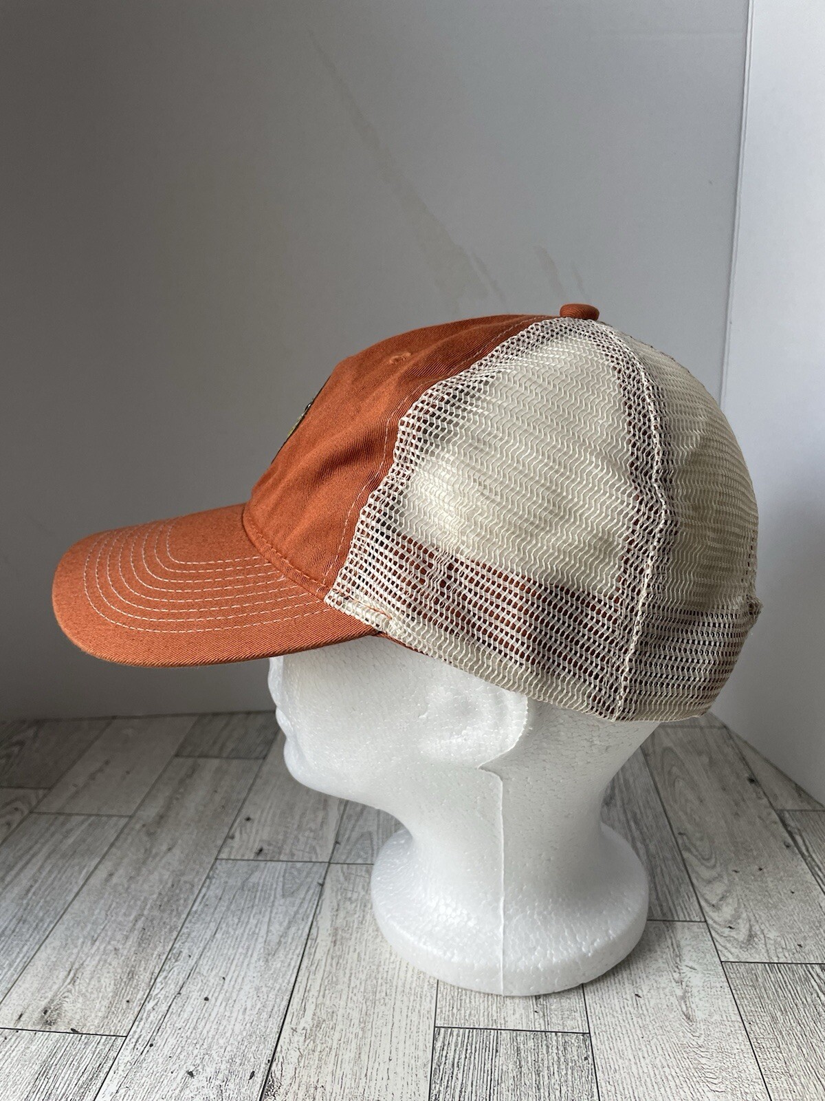 Buc-ees Mesh Back Snapbback Adjustable Trucker's … - image 2