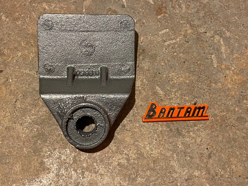 American Bantam 3 главный подшипник двигателя нижнее переднее крепление необработанный новый литой Austin - Изображение 3 из 3