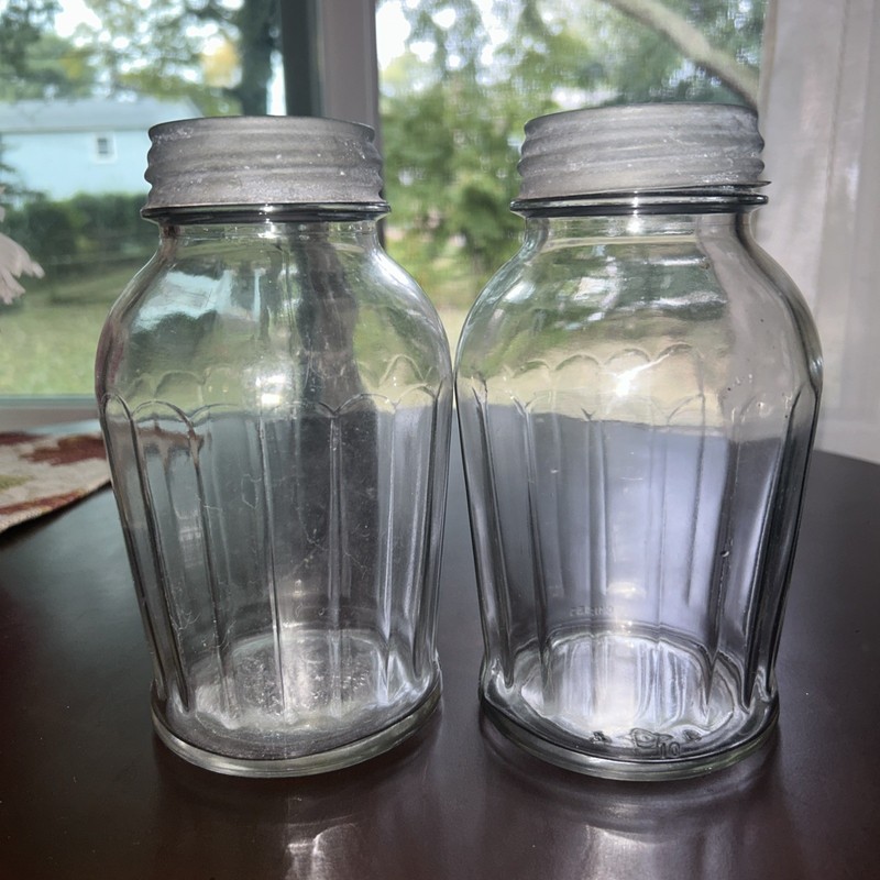 2 Vintage Owens Owen's Illinois 5 Cup Pattern Glass Canning Jars W/ Zinc Lids
