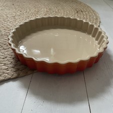 Le Creuset Volcanic Orange Fluted Round Flan Dish 1.35L 24cm *CHIPPED*