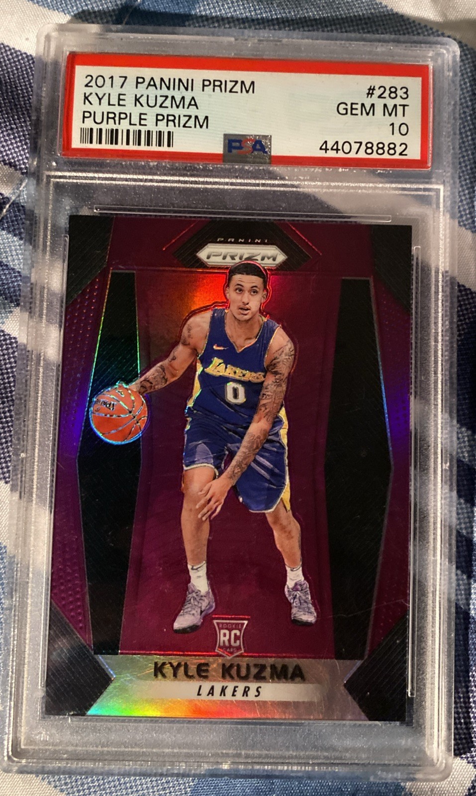 2017 PANINI PRIZM KYLE KUZMA TRUE PURPLE PRIZM #/75 PSA 10 Color Match Lakers