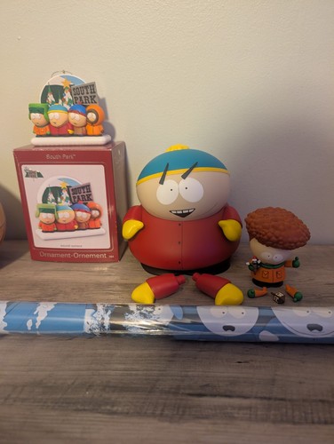South Park Lot Cartman & Kenny Figures, Ornament And 2008 Poster