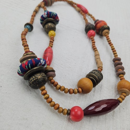Collar Boho Mezcla de Cuentas Distintivo Tela Madera Envuelto Natural Marrón Tostado Naranja - Imagen 4 de 7