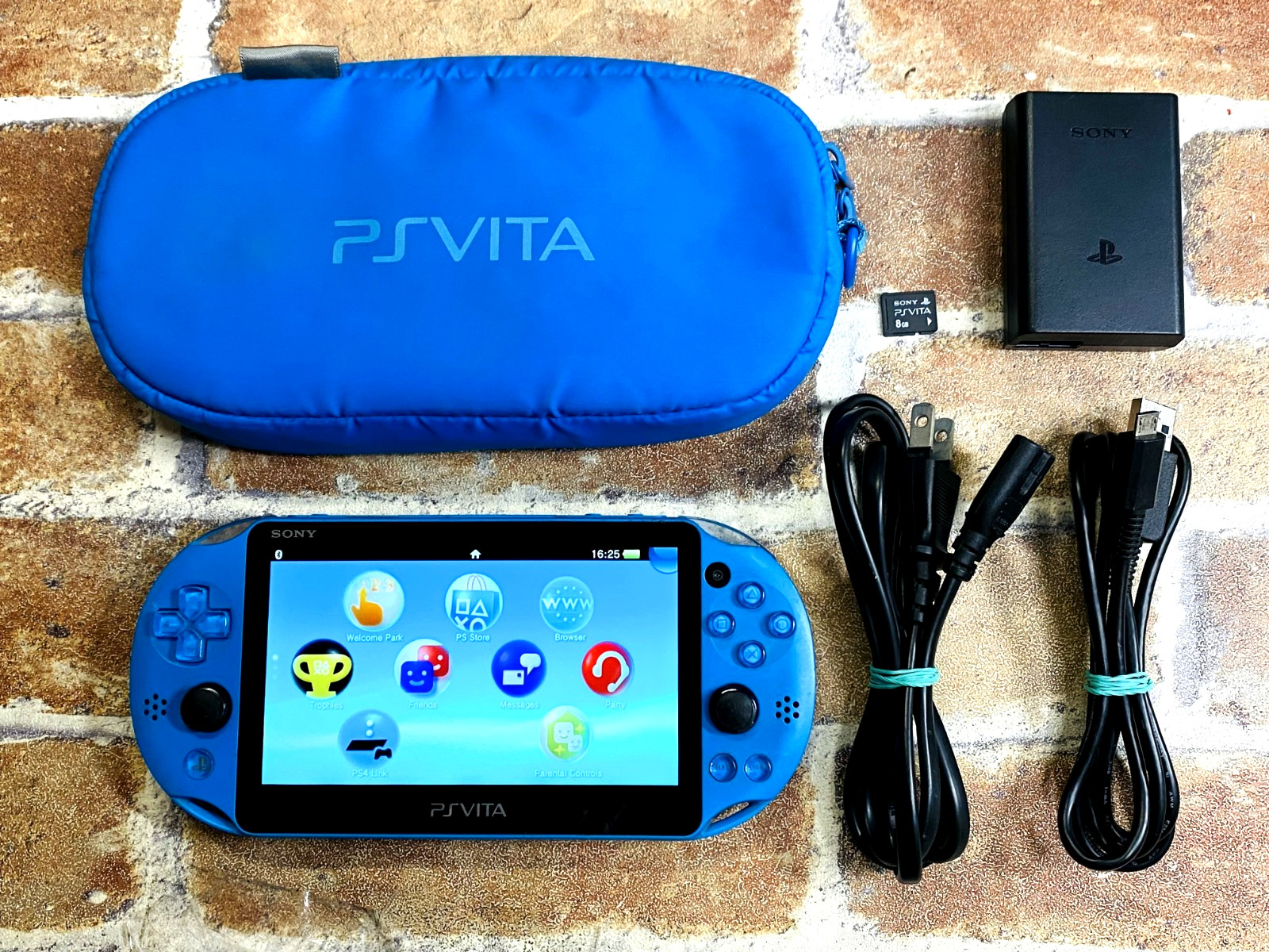 PS Vita PCH-2000 Aqua Blue SONY PlayStation Japan 8GB Charger Softcase DDP