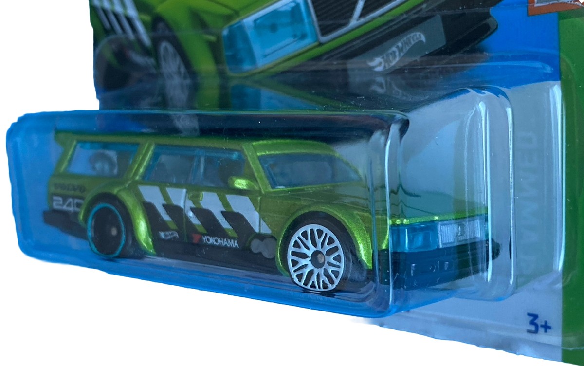 Hot Wheels Volvo 240 Drift Wagon HW Slammed 4/5 HCT20 Miniature