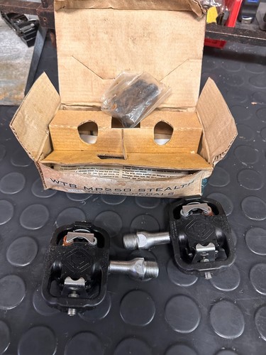 Vintage NOS WTB Clipless Pedals MP250 Stealth - Picture 3 of 3