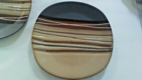 Square Dinnerware Set of 2 Stoneware Kitchen Plates / Dishes Brown - Picture 2 of 5