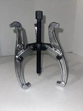 DURATECH 6-Inch 3-Jaw Gear Puller Removal Tool for Gears Pulleys Bearings