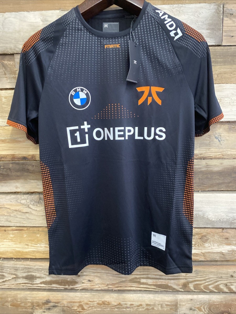 VR × FNATIC TEE ⁄ BLK L vaultroom VR × FNATIC TEE BLK L