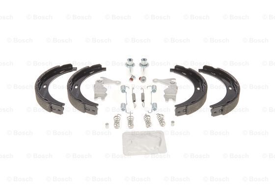 0 204 113 812 BOSCH Brake Shoe Set, parking brake for CHRYSLER,MERCEDES-BENZ