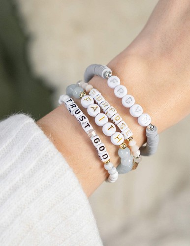 Trust God Letter Bracelet - Picture 2 of 6