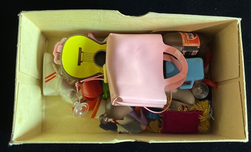 Vintage 1964 Barbie Skipper Doll Case w/Clothes Accessories Mattel Retro - Picture 8 of 22