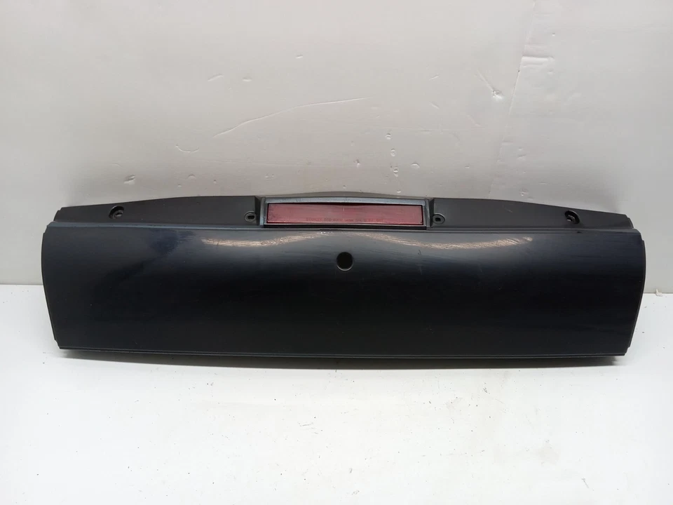 1991-1992 CHEVROLET GEO STORM TAIL PANEL OEM, 194-58380 - Image 2 of 4