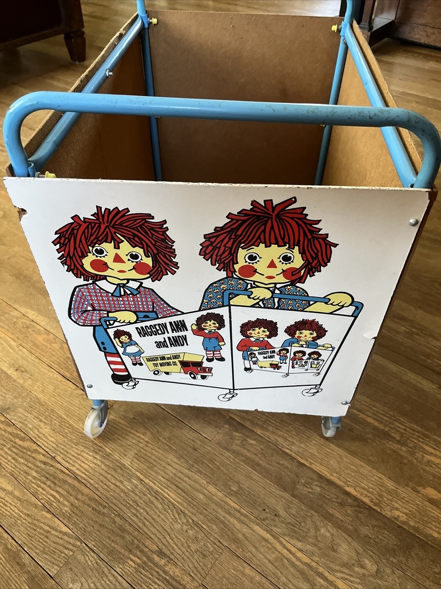 Vtg Raggedy Ann and Andy Cart Box Chest on Wheels Rolling Toy