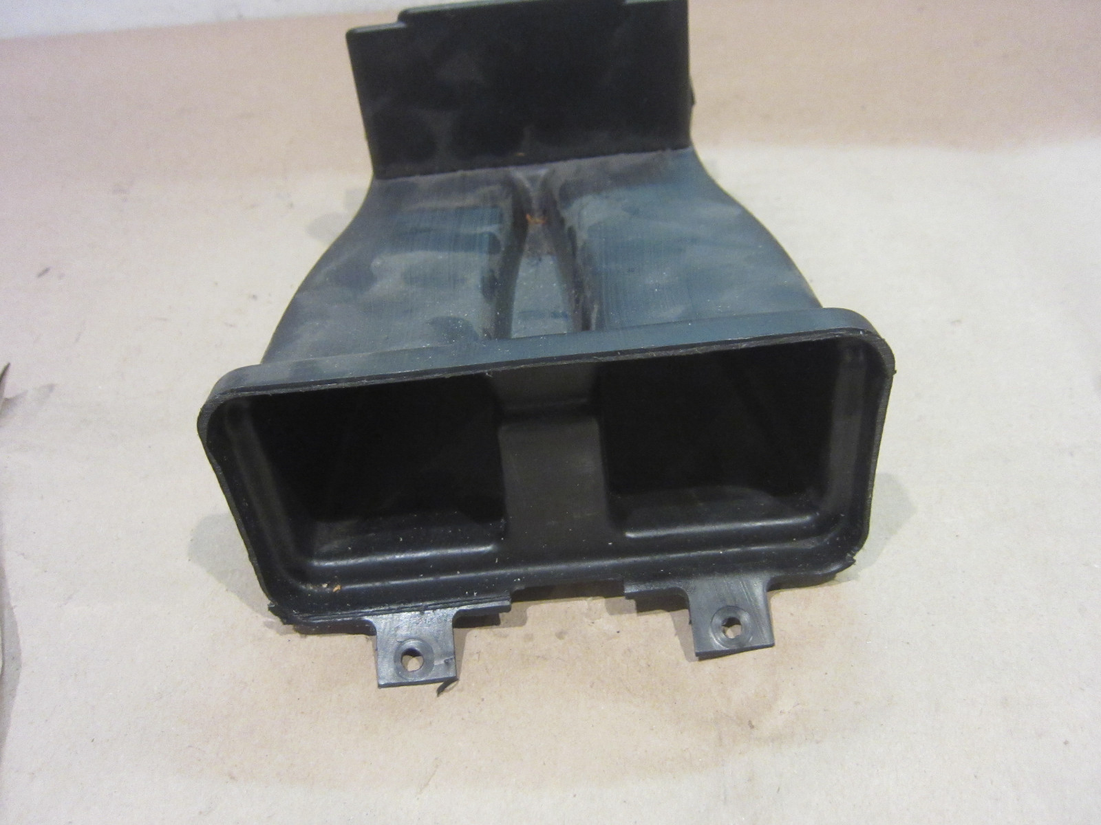 Maserati Quattroporte Air Ducting For Rear Console Opening - P/N 66703900