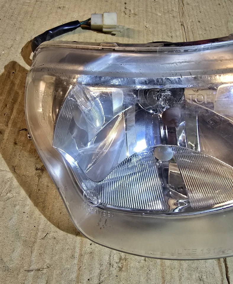 Faro Anteriore Originale Peugeot Tweet 125 150 2017 2018 2019 2020 2021  - Immagine 2 di 4