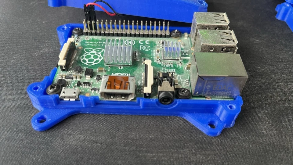 Raspberry Pi Model B+ V.1.2 mit Zubehör: Case, SD Karte, Kamera, Lüfter - Bild 2 von 4