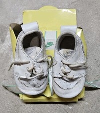 Nike Vintage White Leather Baby Crib First Shoes Size 1