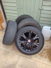 Range Rover Evoque 18” Black Alloy Wheels + Tyres 3-6mm Tread 235/60/18