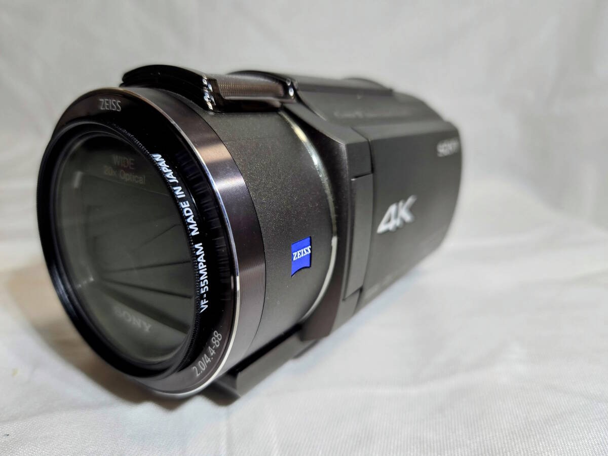 Sony FDR-AX40 4K Handycam Camcorder 20x Optical Zoom Optical