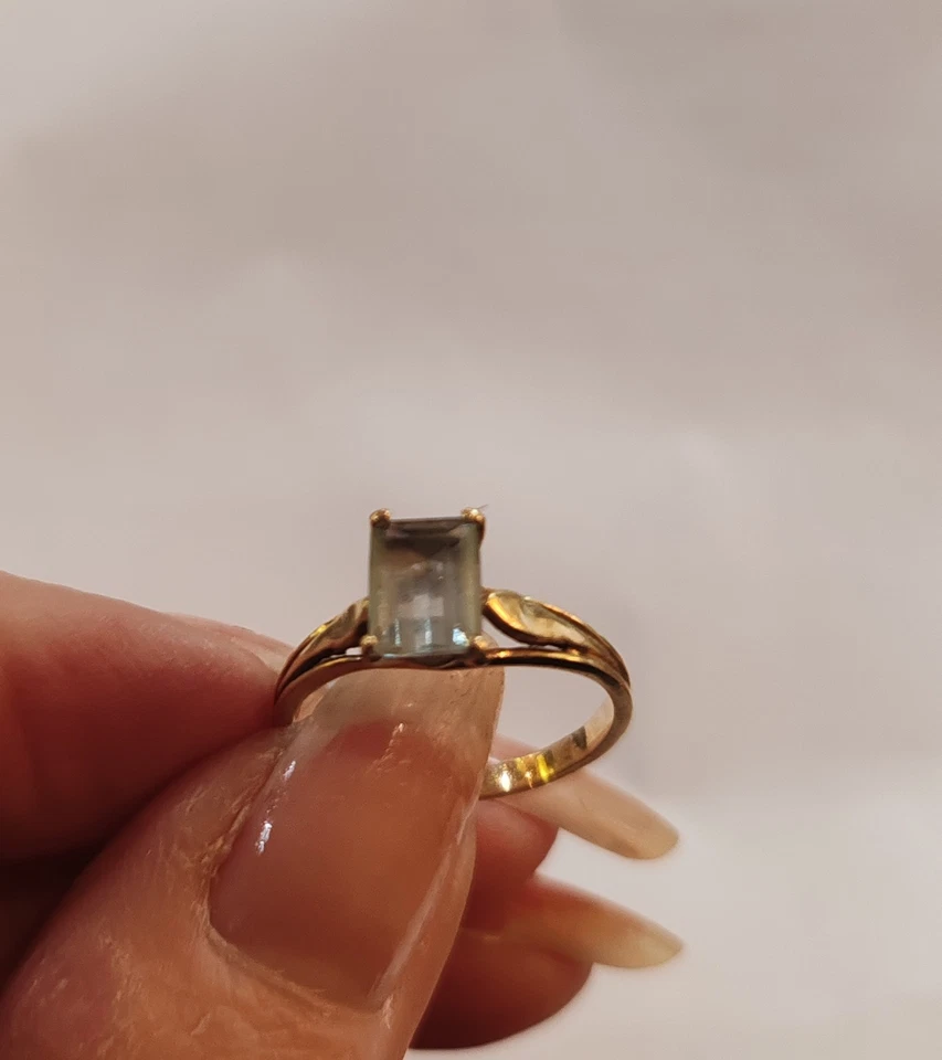 Bague or jaune 18 carats et aigue marine rectangulaire - Photo 2/4