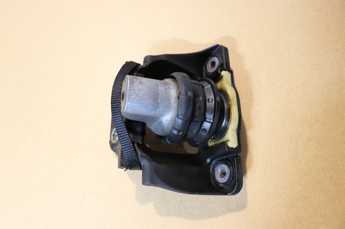 VOLVO XC90 2.0 DIESEL ENGINE MOUNT BRACKET FRONT RIGHT SIDE 31480353 - Picture 3 of 7