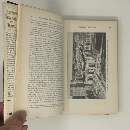 Passenger Terminals and Trains John A. Droege Kalmbach 1916, 1969 Reprint HCDJ - Imagen 9 de 24