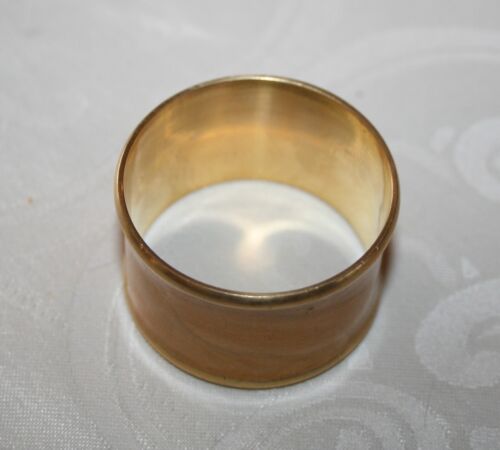 Eight Beautiful Metallic Enamel Amber Swirl Gold-Toned Napkin Rings - Picture 3 of 3