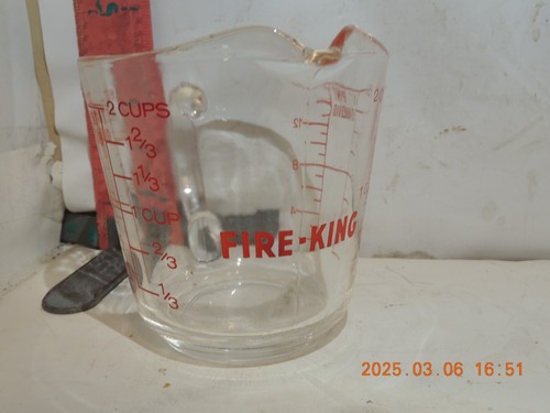 Vintage Fire-King 498 Measuring Cup 16 Oz, 2 Cup Clear Glass Red Lettering - Picture 2 of 3