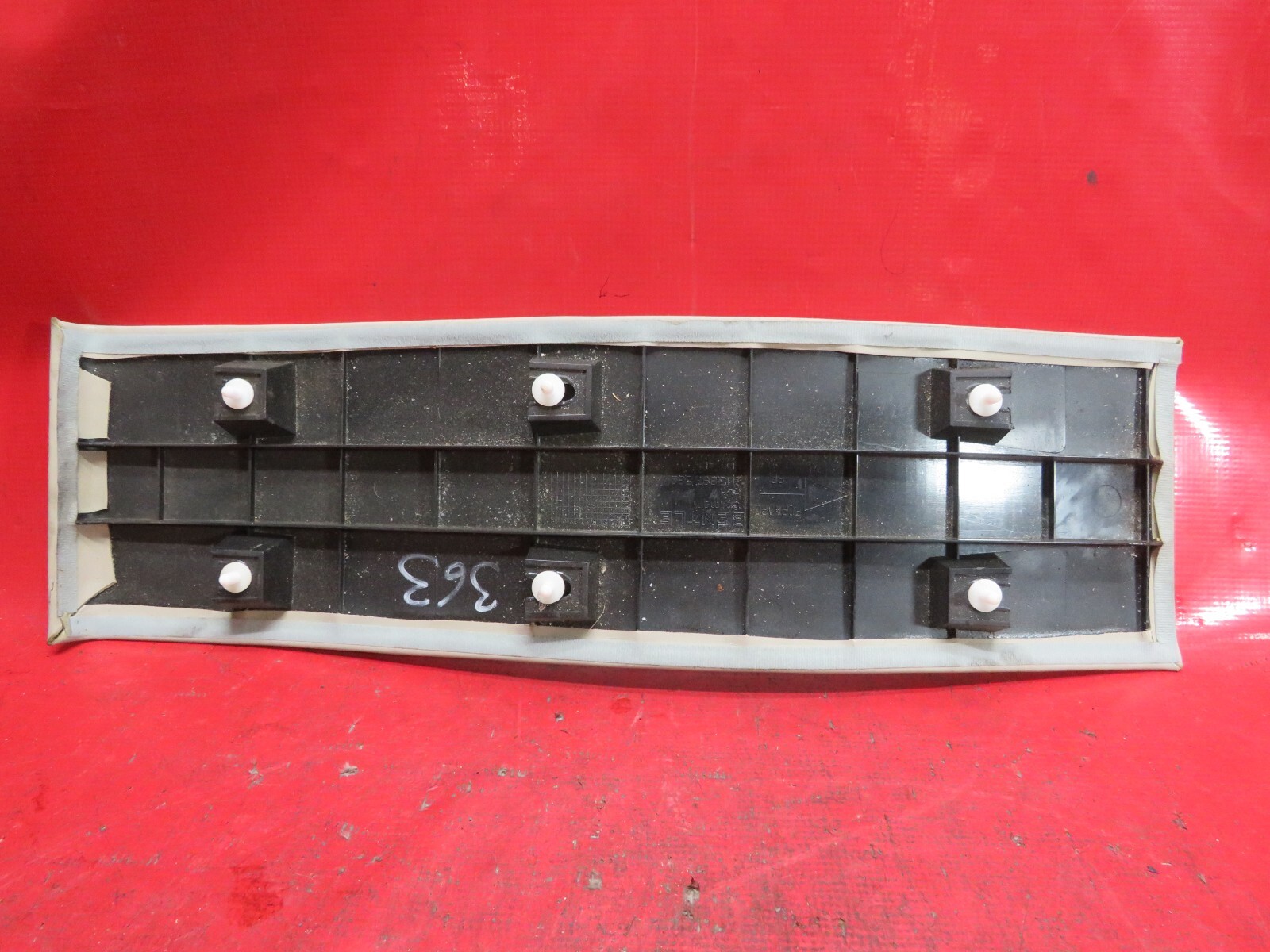 2006 BENTLEY FLYING SPUR REAR ROOF HEADLINER TRIM PANEL